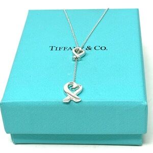 Authentic Tiffany &CO. Paloma Picasso Loving Heart Lariat Link Necklace.